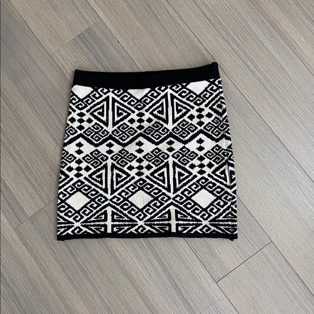 2/$10 Geometric Patterned Sweater Skirt